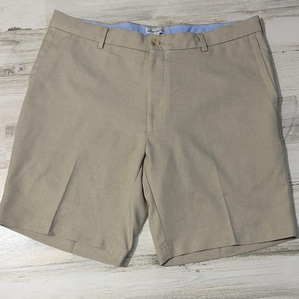 Peter Millar Beige Flat Front Shorts Size 36